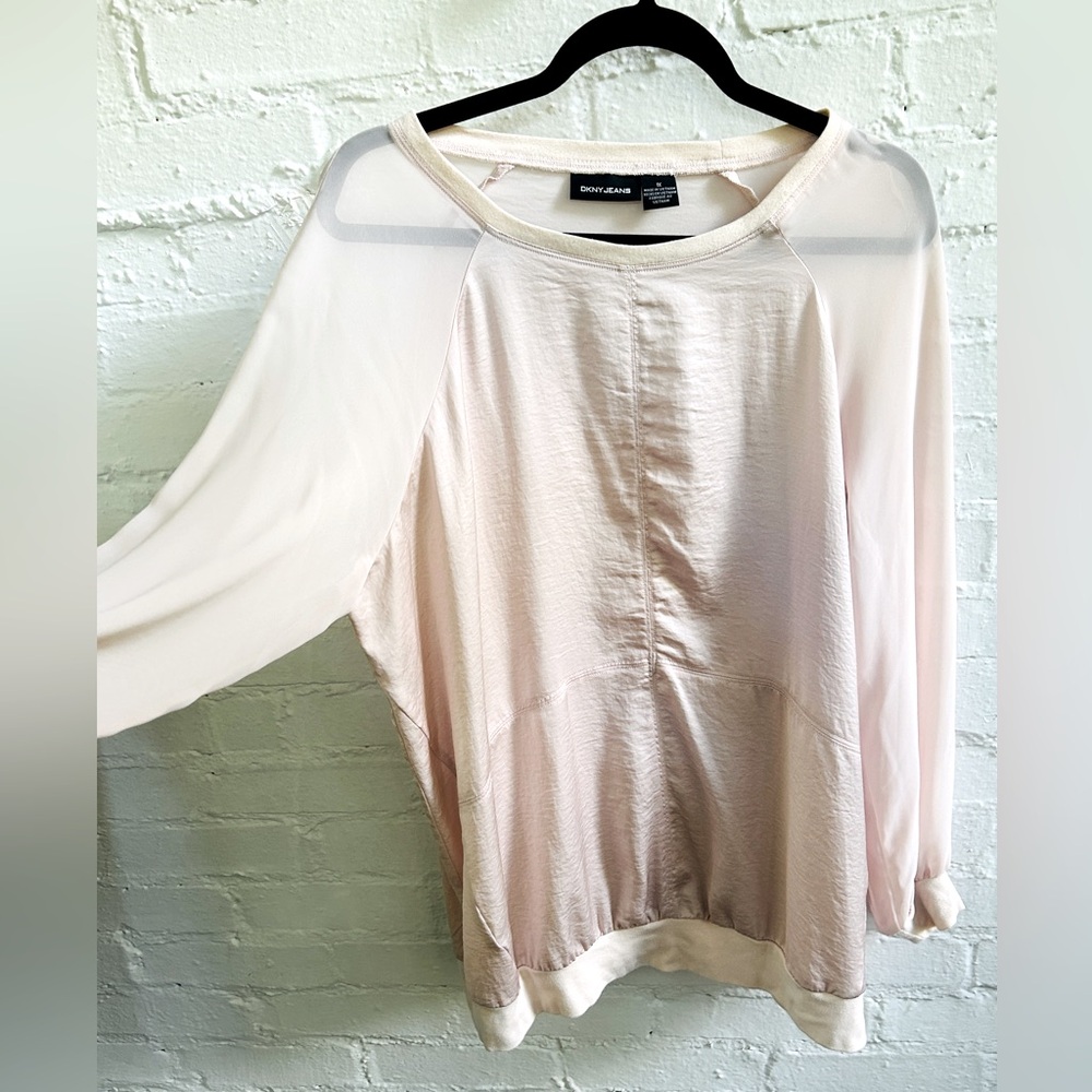 Pink DKNY Plus Size Sweatshirt. Chic !!